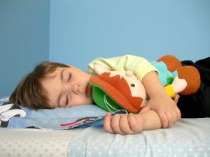 Quelles stratégies pour améliorer le sommeil des personnes ayant un TSA