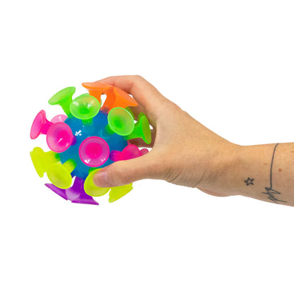 Balle clignotante à ventouses