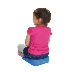 Le Movin' Sit est un coussin dynamique gonflable qui active la musculature du tronc en soutenant la colonne vertébrale.